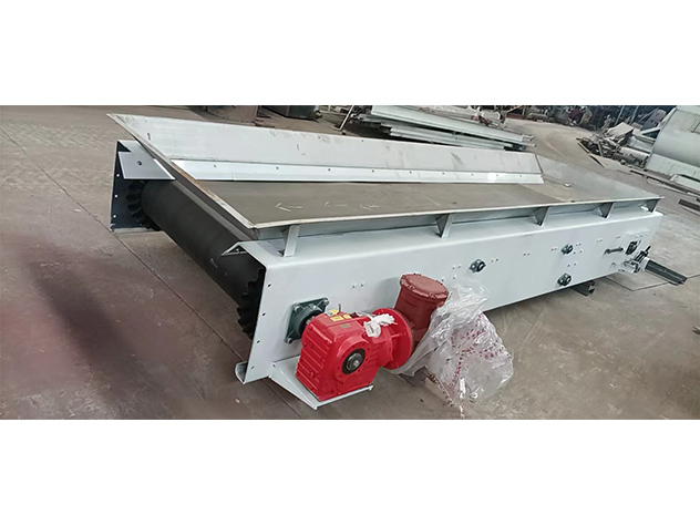 皮帶輸送機(jī)